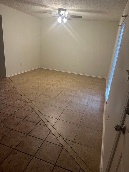 Primary Photo - 104 Beta St