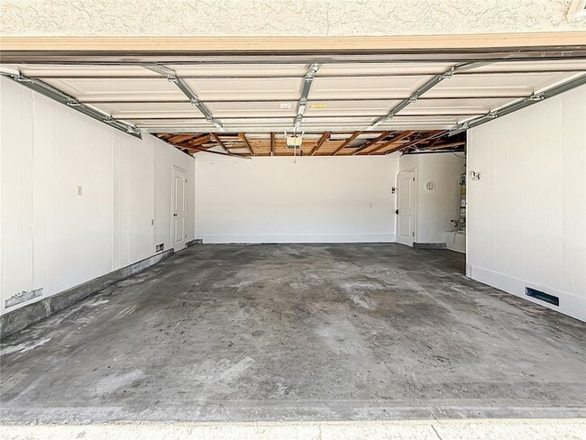 Building Photo - 31735 Bainbrook Ct