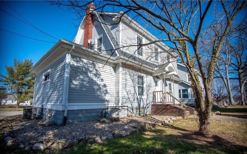 Building Photo - 2753 Canfield Rd