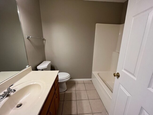 Building Photo - Renovated 3 Bedroom 2 Bath Home for Rent!!