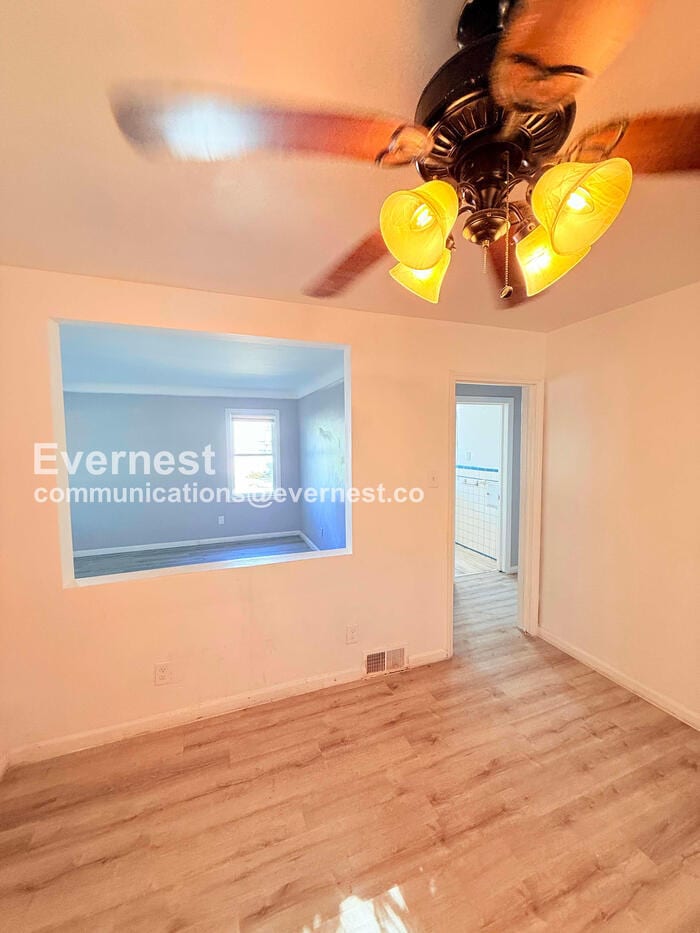 Building Photo - 5134 Hereford St