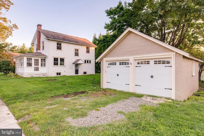 Building Photo - 8 Melvin Rd