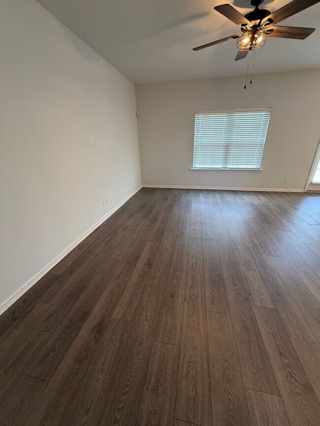 Building Photo - 600 Brightleaf Cir