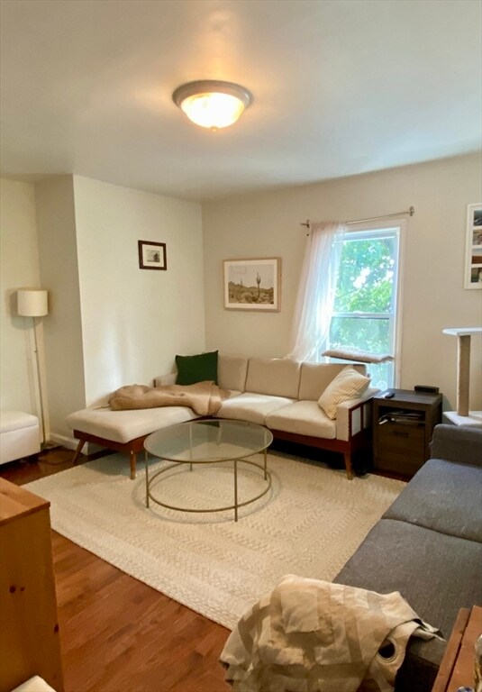 Building Photo - 40 Clark St