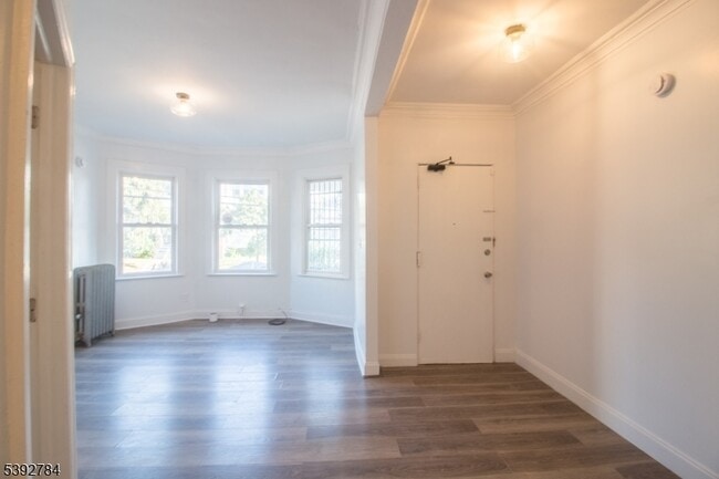 Building Photo - 93 21st St