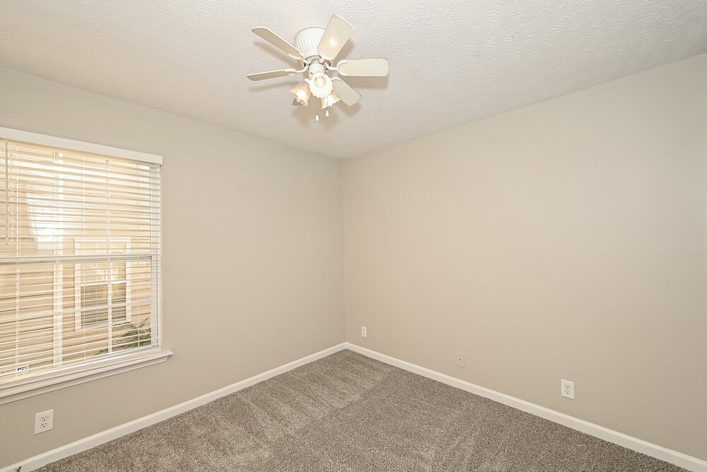 Building Photo - 8864 Cressent Glen Ct