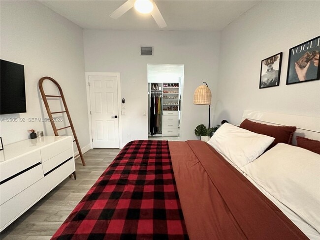 Building Photo - 4840 SW 149th Ct