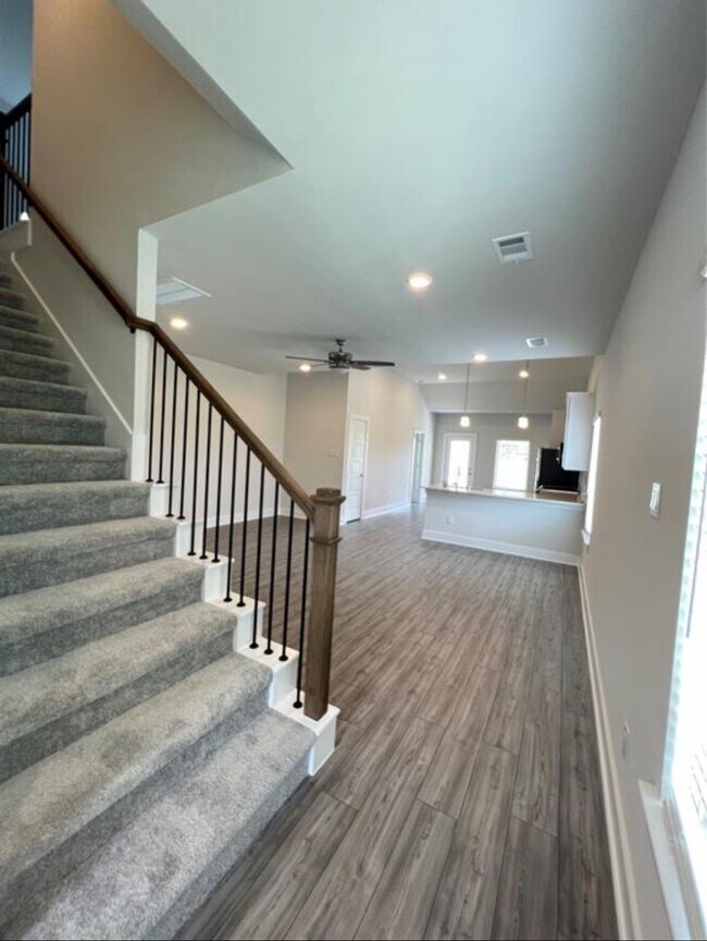 Building Photo - 17697 Tree of Heaven