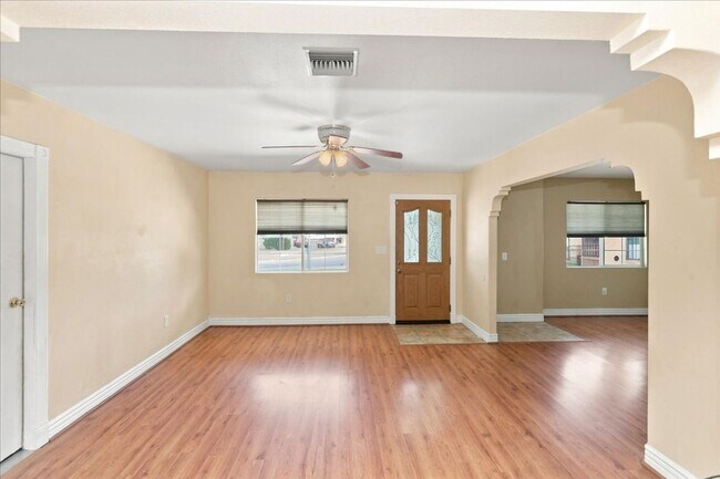Building Photo - 6059 Essex St