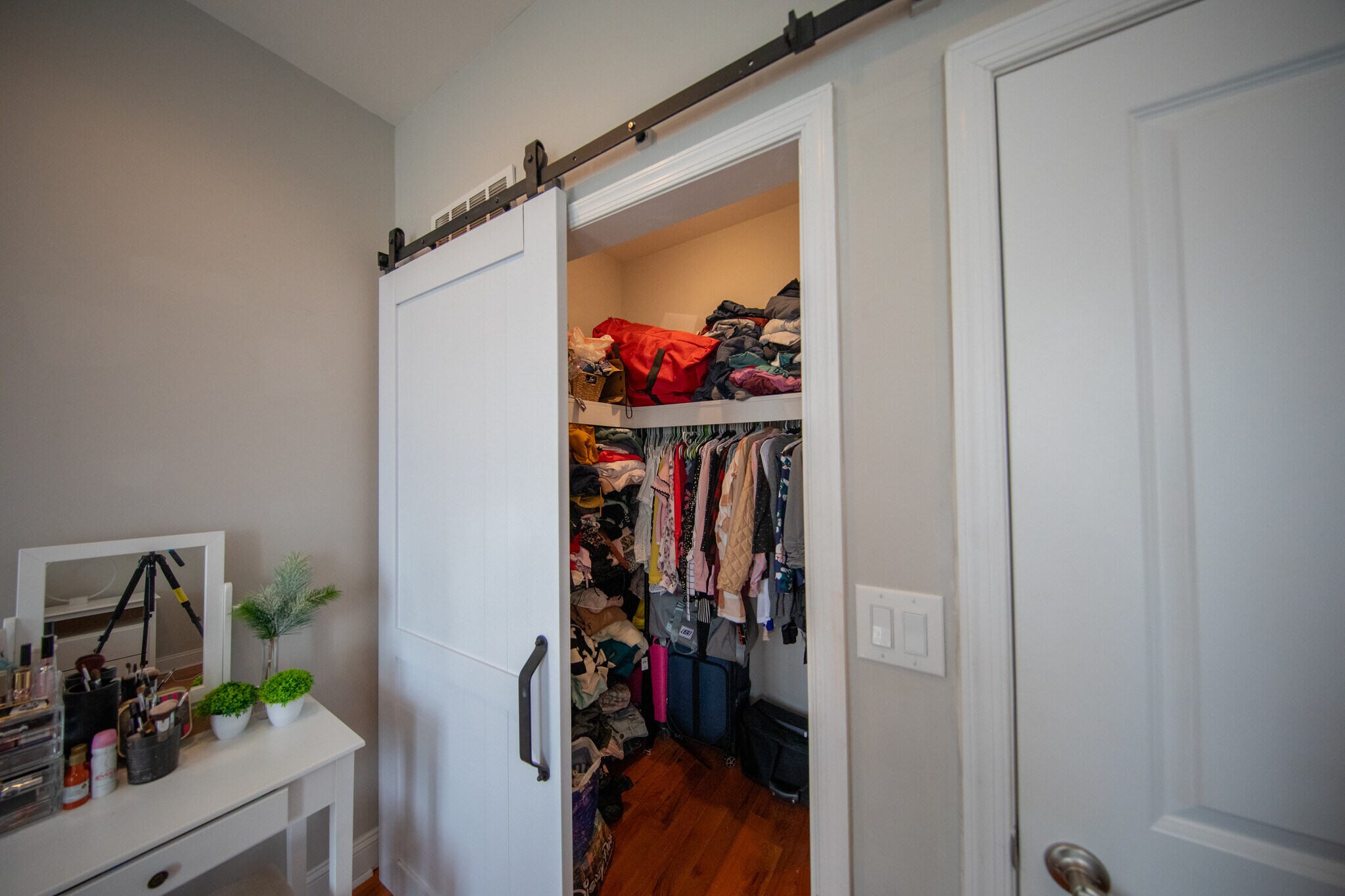 Master bedroom suite (3rd floor) - 2137 Sears St