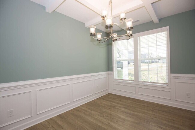 Building Photo - 1170 Camellia Dr