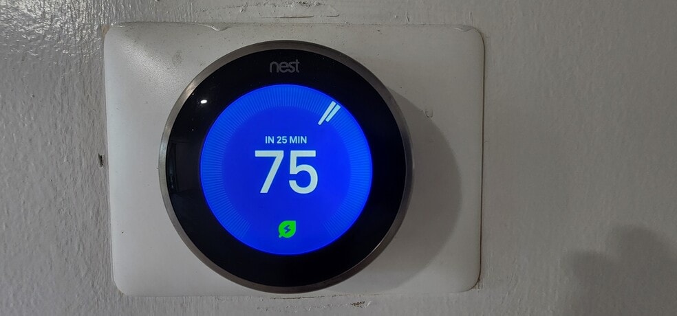 Wireless thermostate - 801 SW 133rd Ter