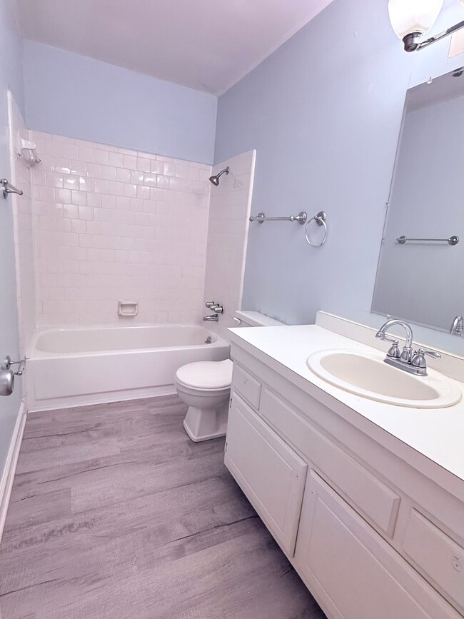 Building Photo - 4913 Marlin Ct