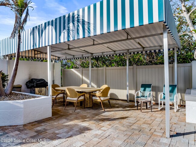 Building Photo - 7415 Aquarina Beach Dr