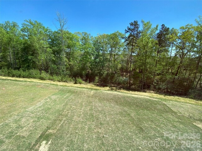 Building Photo - 14057 Lake Home Ln