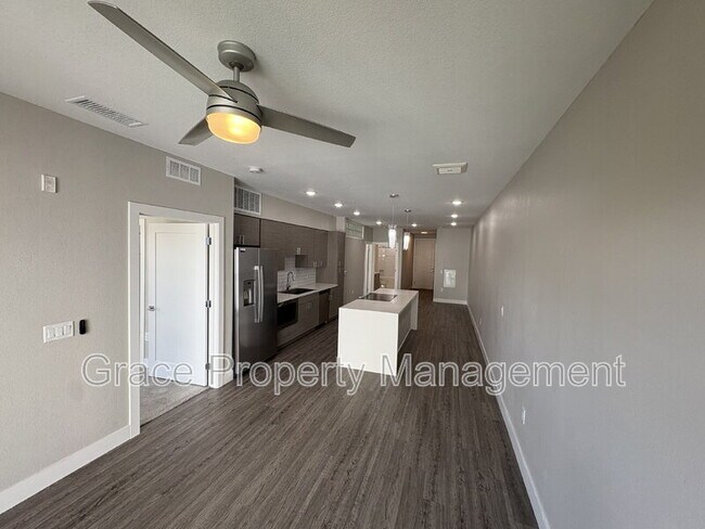 Building Photo - 3500 S Corona St