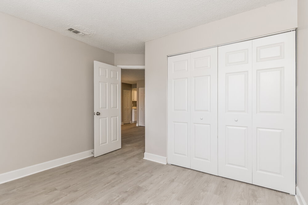 Building Photo - 16 Las Brisas Way