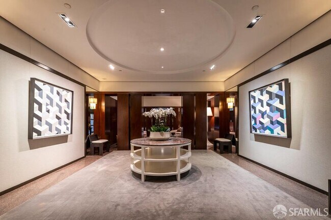 Building Photo - 333 Bush St