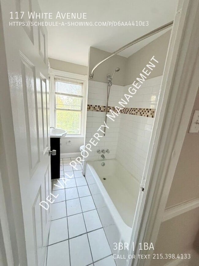 Building Photo - 117 White Ave