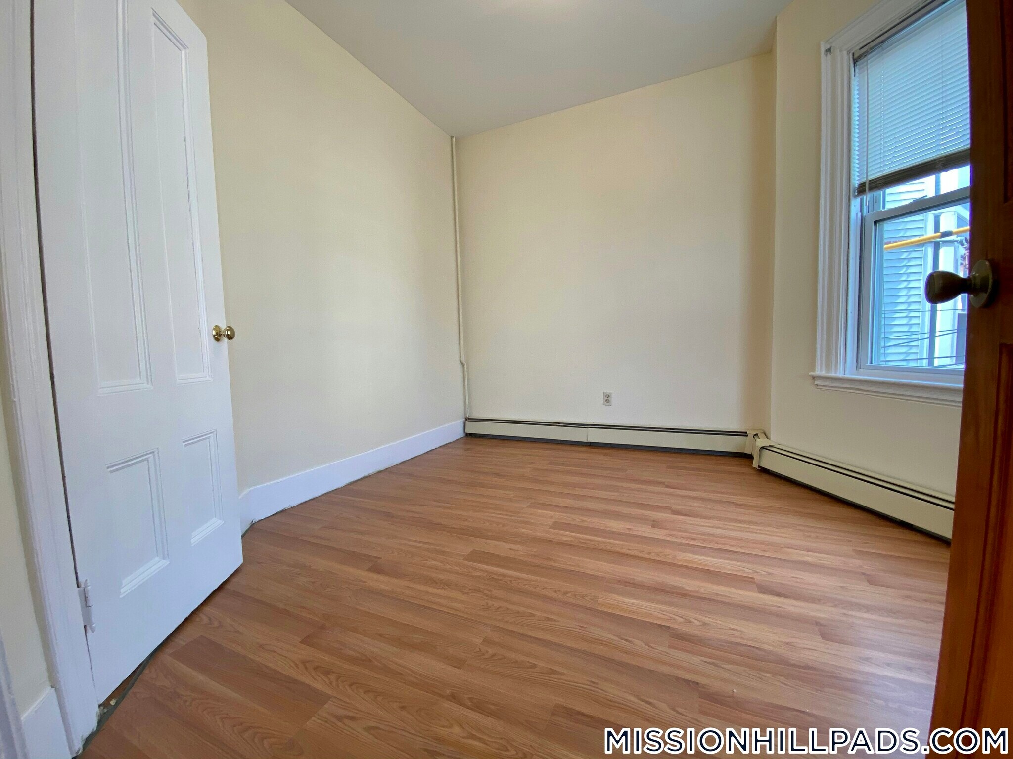 Building Photo - 103 Calumet St