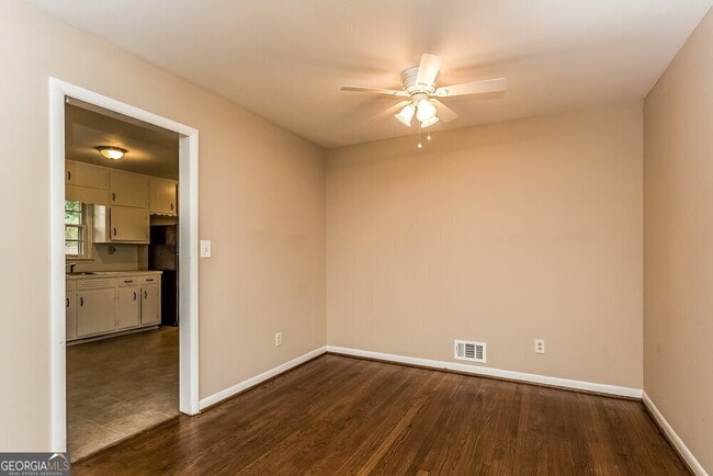 Building Photo - 1909 Argonne Dr