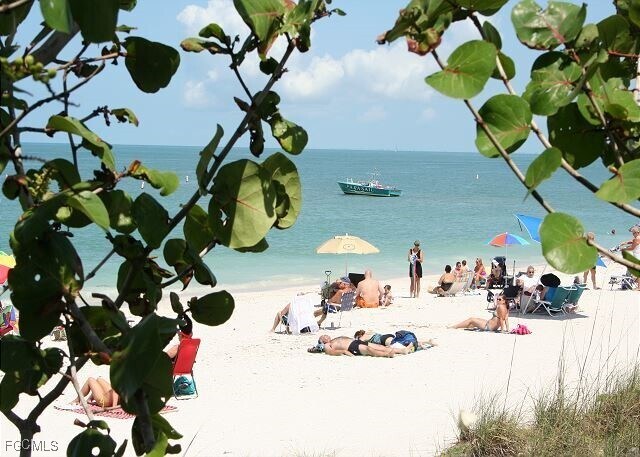 Building Photo - 10850 Alvara Point Dr