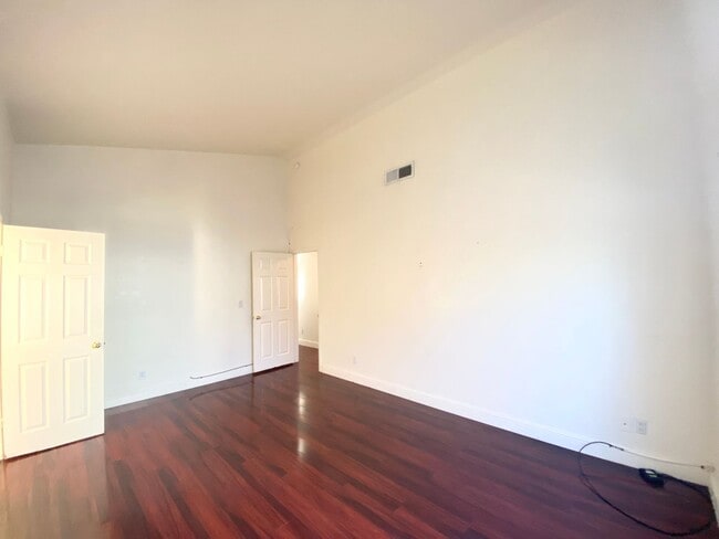 Building Photo - 4425 Frostbrook Cir