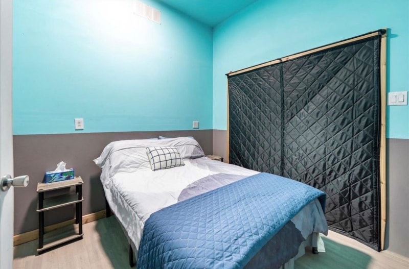 Building Photo - 1265 Hearts Ct