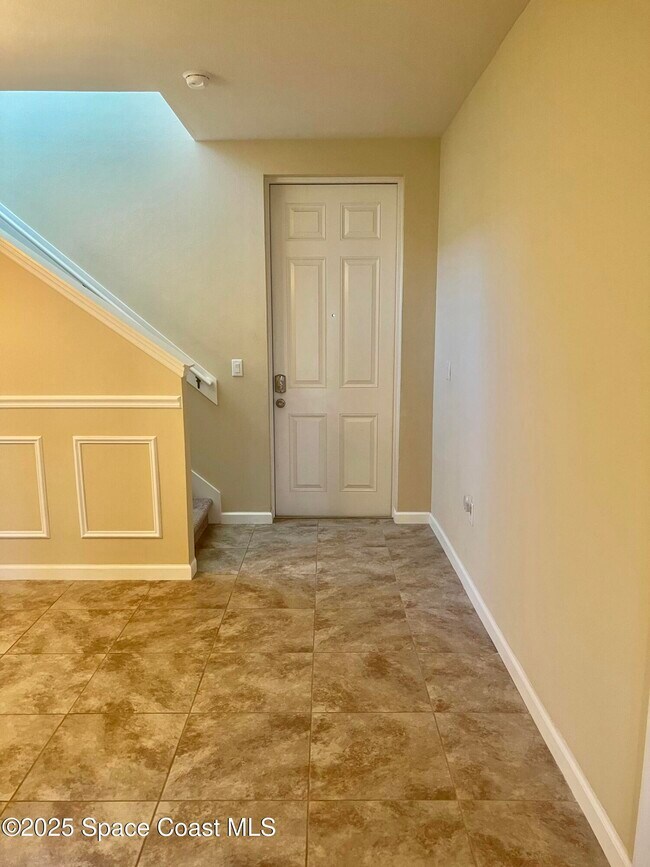 Building Photo - 146 Clemente Dr