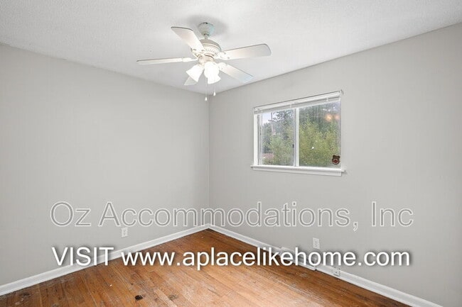 Building Photo - 1606 N 63 Pl