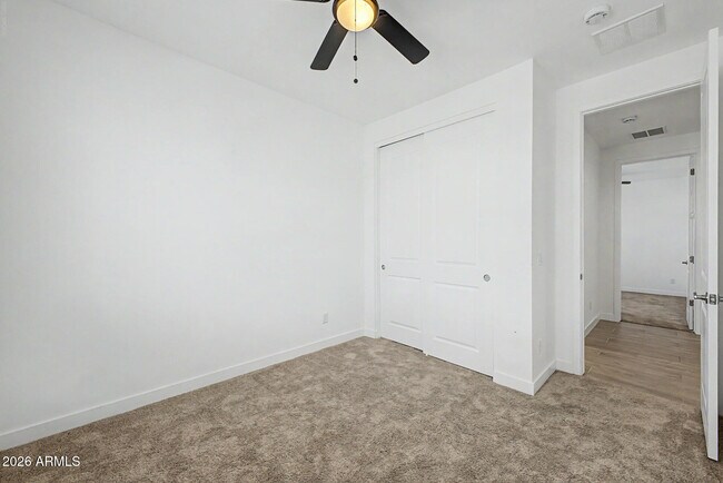 Building Photo - 295 E Mint Ln