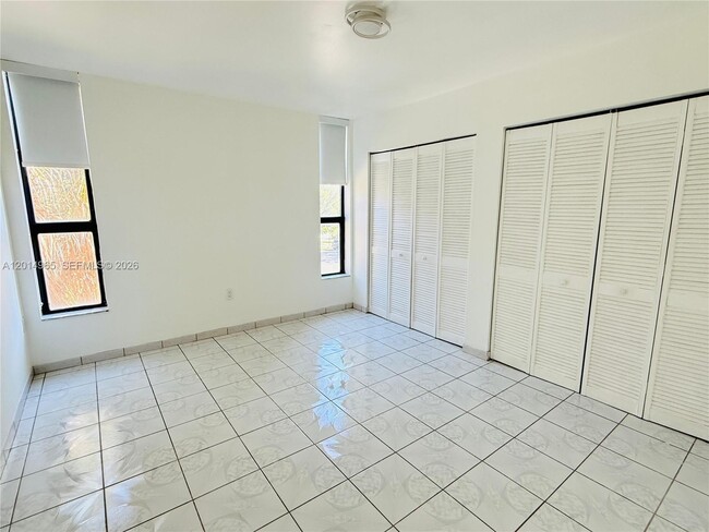 Building Photo - 9440 W Flagler St