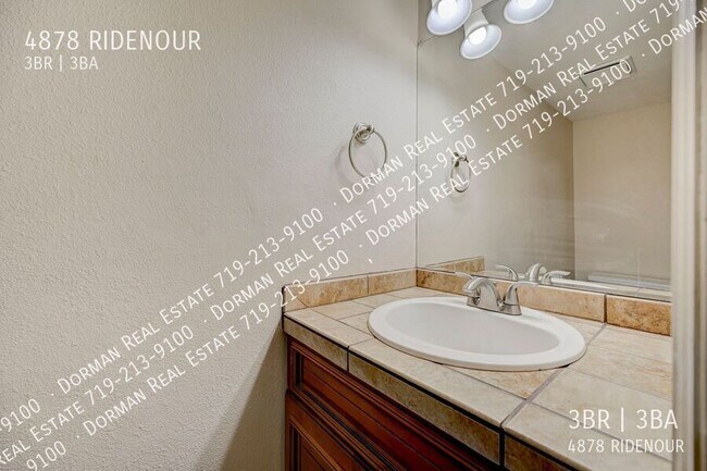 Building Photo - 4878 RIDENOUR-