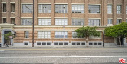 Building Photo - 1850 Industrial St
