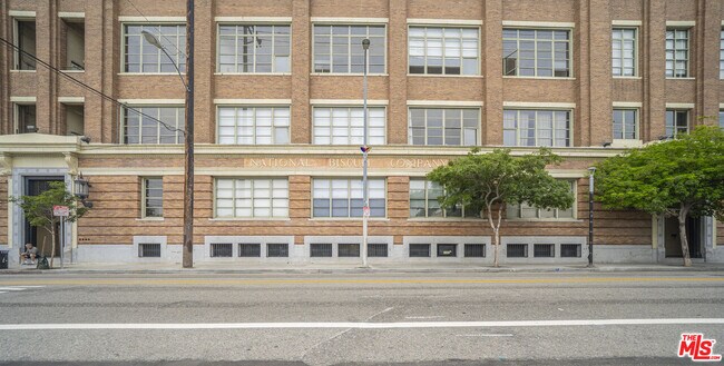 Primary Photo - 1850 Industrial St