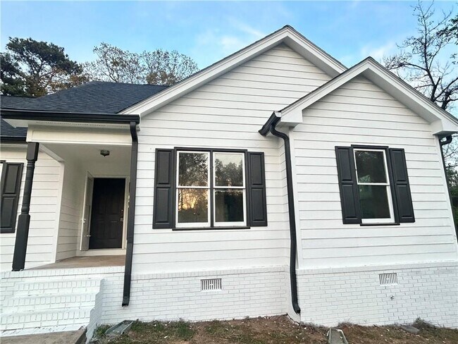 Building Photo - 3590 Chamblee Gap Rd