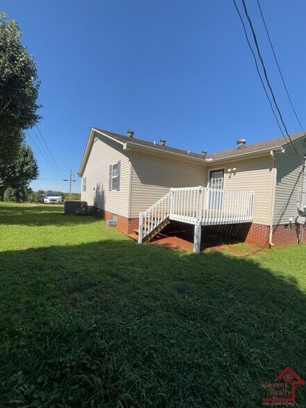 Building Photo - 185 Woodlee Ct