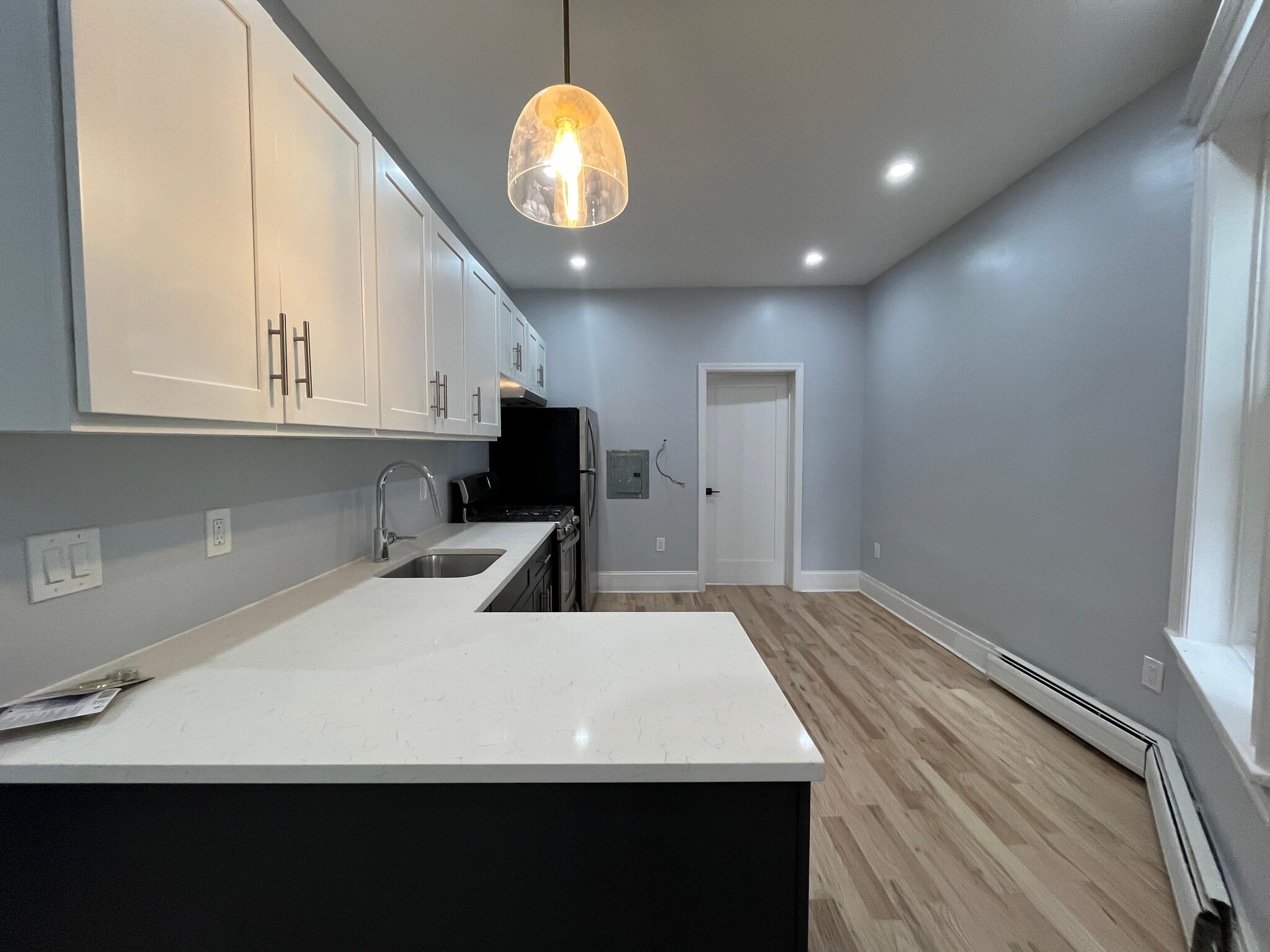 Building Photo - 95 Bostwick Ave