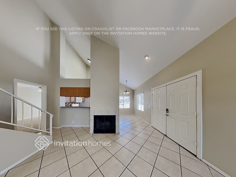 Building Photo - 8849 W Fairmount Ave