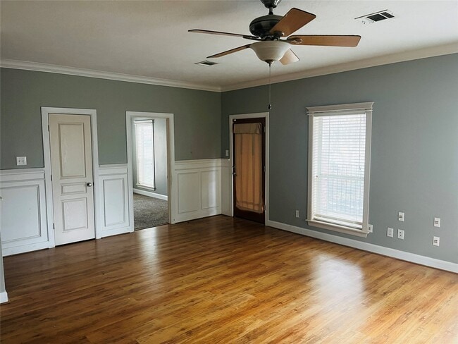 Building Photo - 2015 Halyard Dr