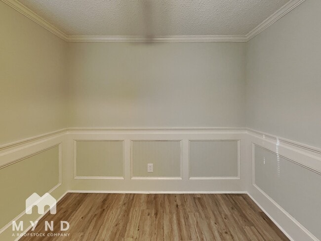 Building Photo - 1288 N Hampton Dr