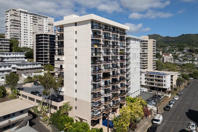 Building Photo - Makikilani Plaza