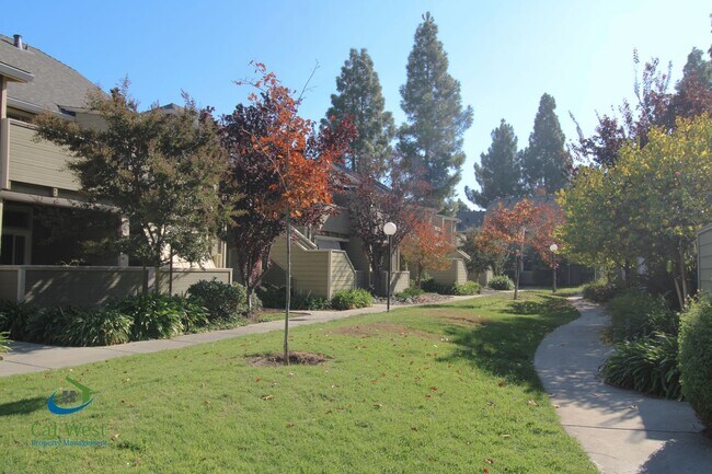 Building Photo - $2775 - ***MOVE IN BONUS - $250 OFF 2nd MO...
