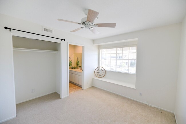 Building Photo - Charming 3 Bedroom, 2.5 Bath Home in Marbl...