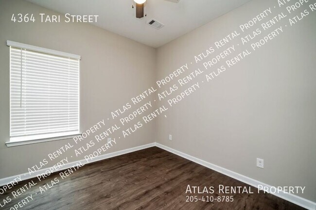 Building Photo - 4364 Tari St