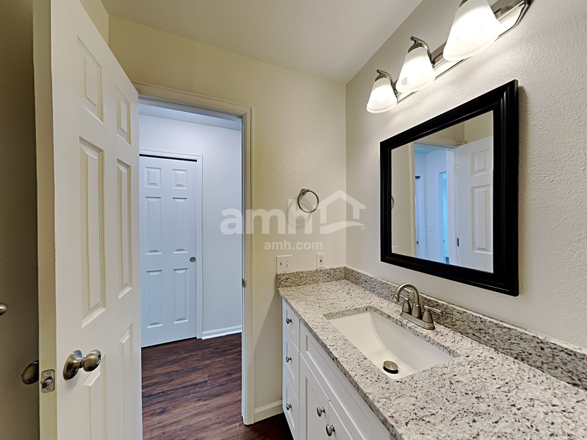 Building Photo - 8226 Wilmington Dr