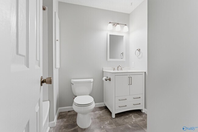 Building Photo - 1504 Faye St SW