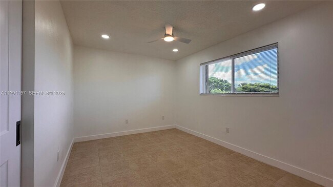 Building Photo - 8401 SW 107th Ave