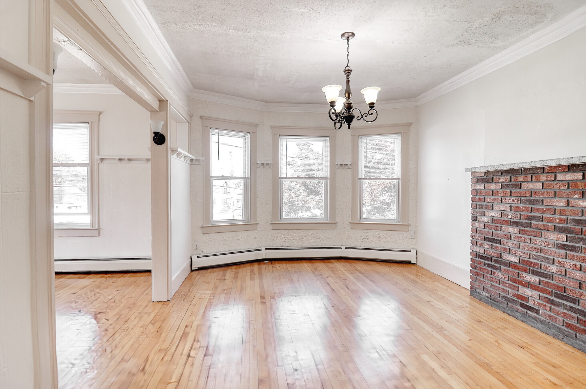 Building Photo - 267 Ames St
