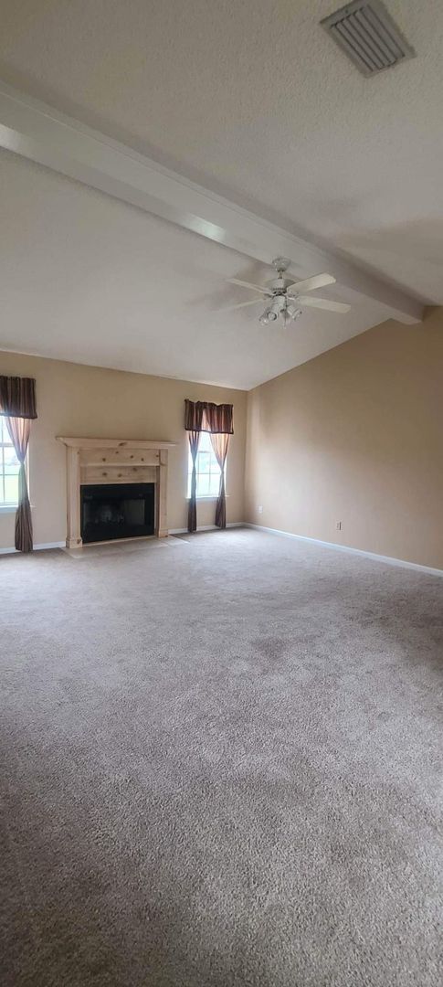 Building Photo - 3835 Cross Creek Trail